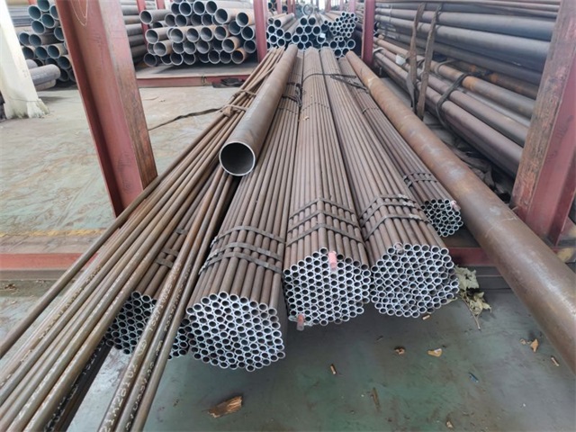 鞍山15crmog无缝钢管