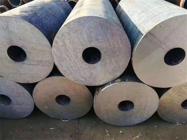 鞍山35crmo厚壁无缝钢管