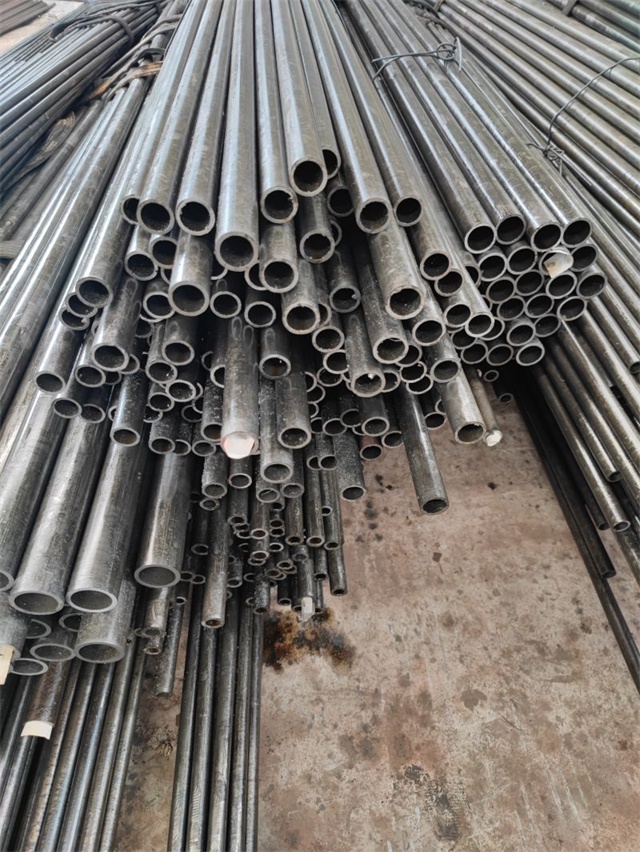 鞍山精密光亮无缝钢管厂